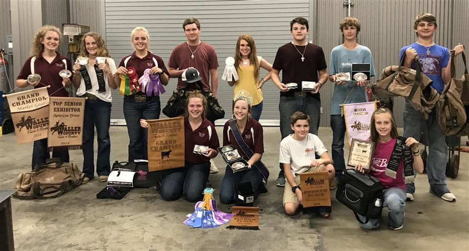 Photo of Waller FFA members 